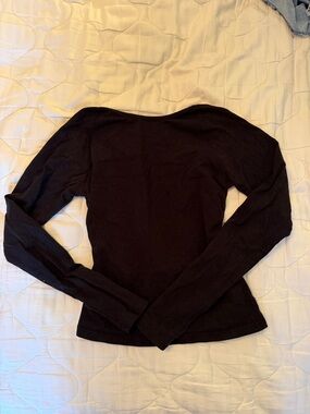 Women’s Black Long-Sleeve Boatneck Top